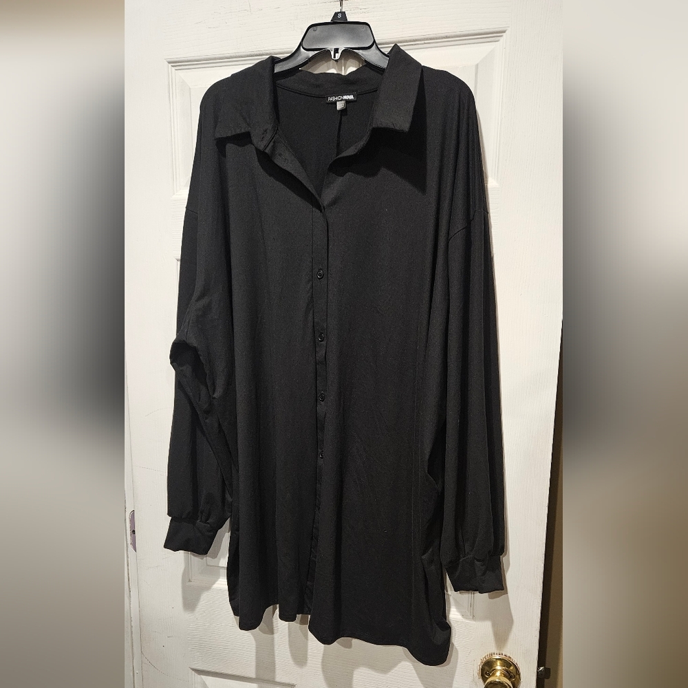 FASHION NOVA BUTTON UP SHIRT